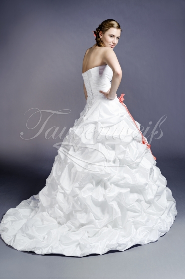 Wedding dress TW0187B - Wedding dress TW0187B A-line taffeta ruffles voluminous strapless red flower train 3