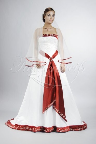 Wedding dress TW0069B - Wedding dress TW0069B red satin silver embroidery A-line sensual long train